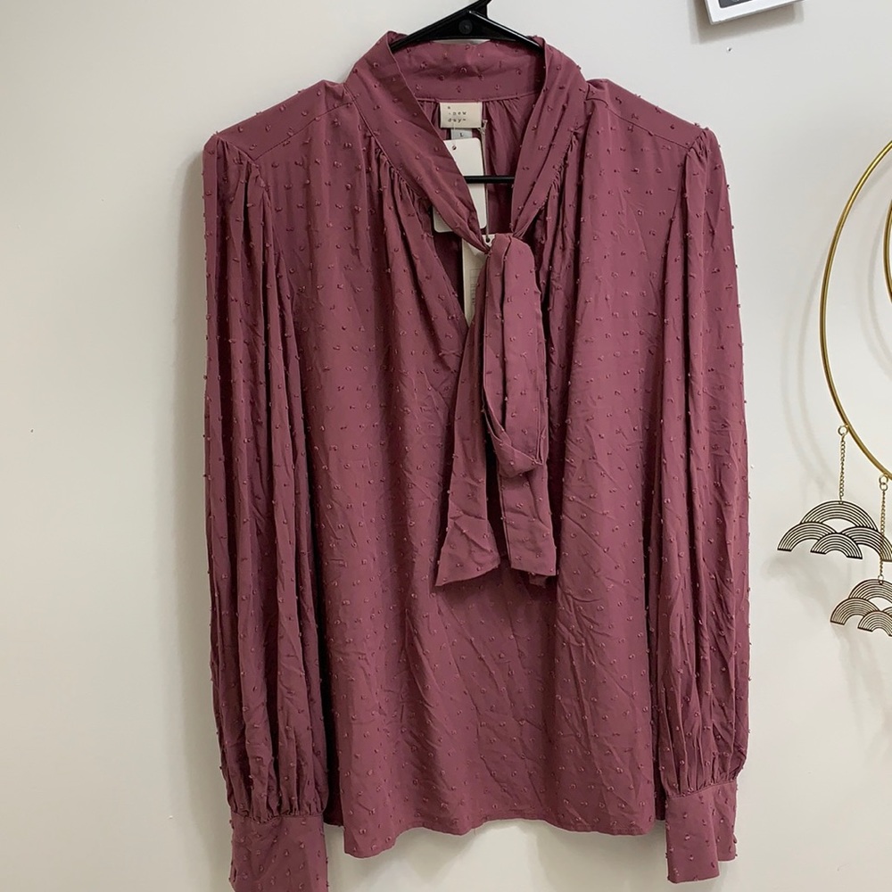 Cute stylish blouse, pink. Tag still on.